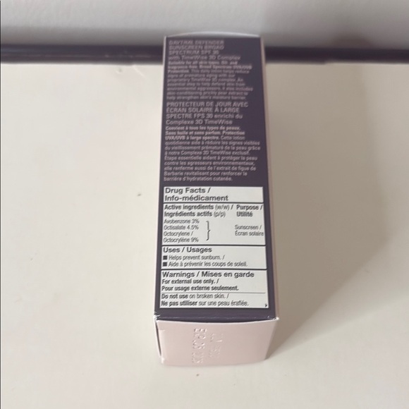 Mary Kay Daytime Defender Sunscreen Broad spectrum SPF 30 - Picture 5 of 5